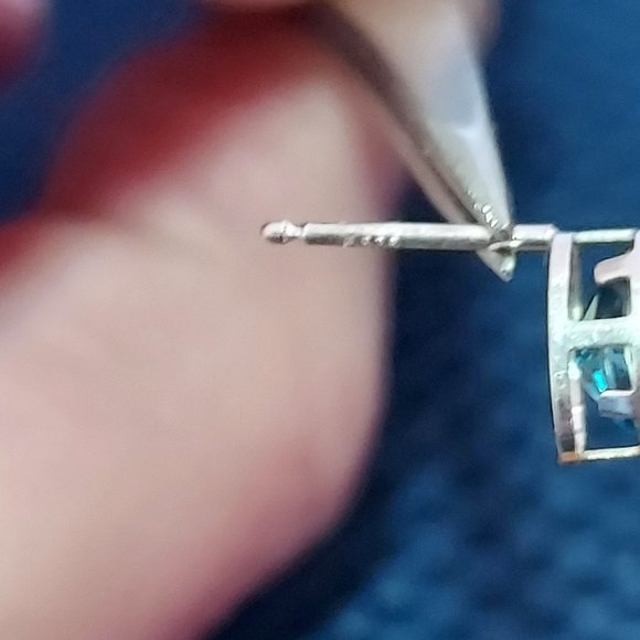 medium blue sterling Topaz single earing stud - Picture 5 of 6